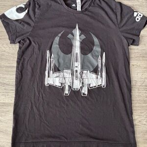 Vintage adidas Men’s  Black and Gray Graphic Tee size L